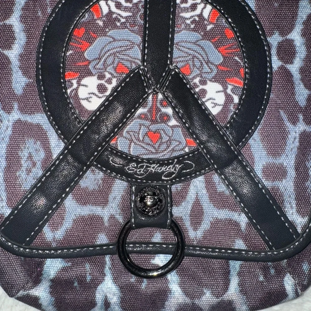 Ed Hardy Black and Gray Peace Sign Crossbody Bag - Picture 3 of 6